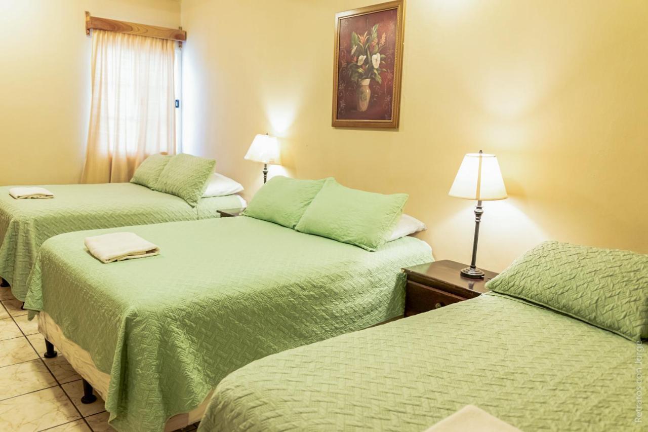Hotel Las Margaritas La Esperanza ภายนอก รูปภาพ