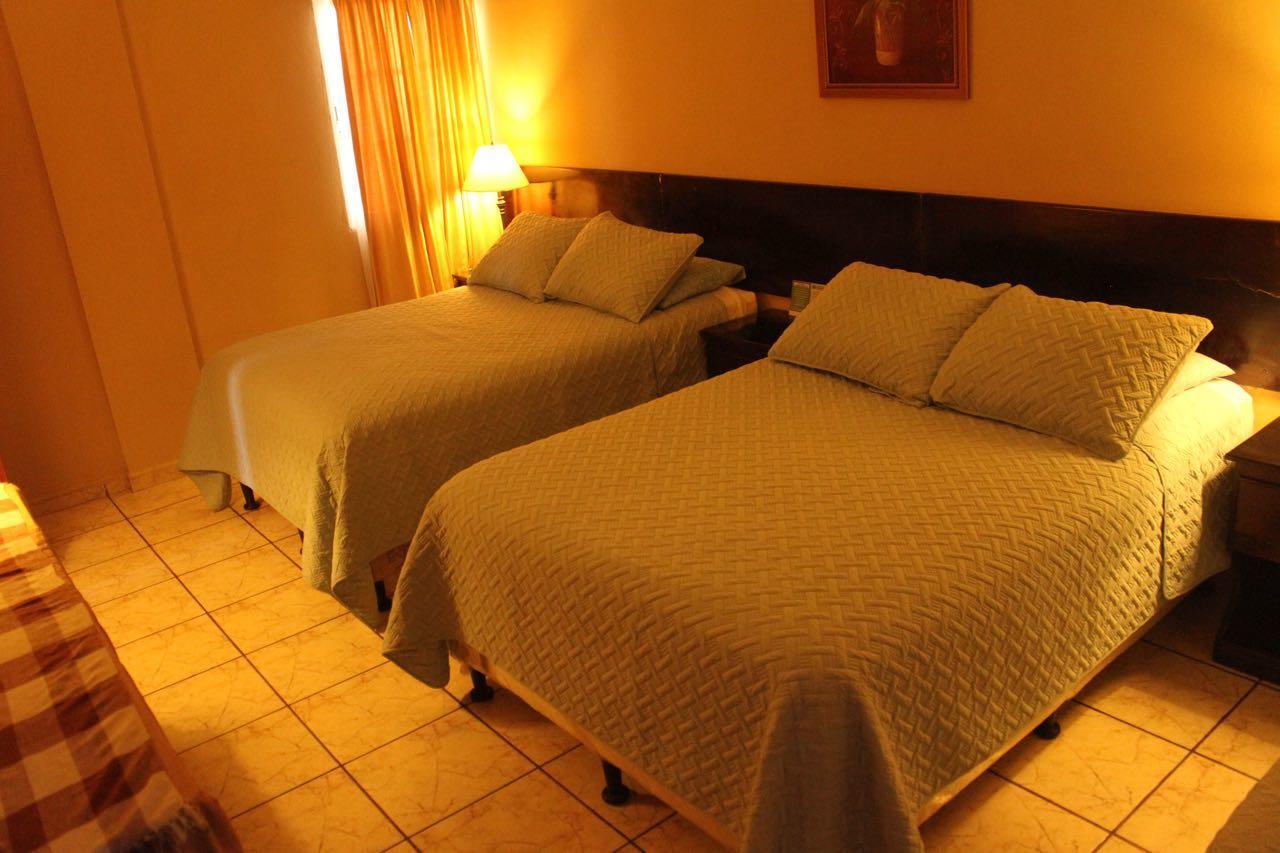 Hotel Las Margaritas La Esperanza ภายนอก รูปภาพ